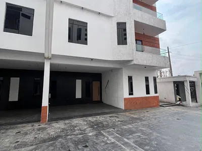 5 Bedroom Semi Detached Duplex
