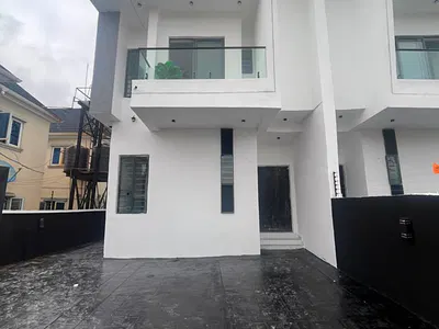 4 Bedroom Semi Detached