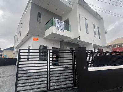 4 Bedroom Semi Detached