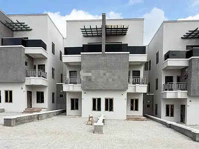 Luxury 4-Bedroom Terrace Duplex with 2 Living Room & BQ
