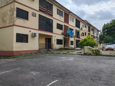 4 Bedroom Apartments
