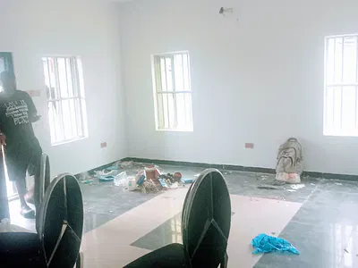 Luxury Tastefully Fitted Spacious 3 Bedroom Flat