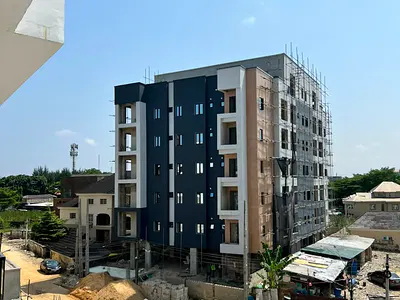 3 Bedroom Apartment with BQ, Pool, Gym, Elevator in Secure Estate