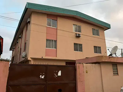 A Well Maintained 6nos of 3bedroom Flat for Sale