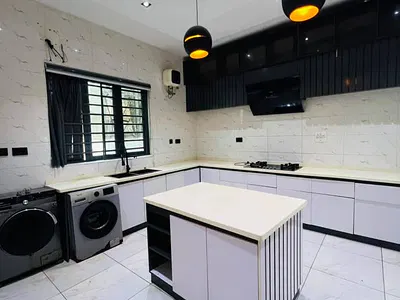 Luxury 5 Bedrooms Fully Detached Duplex with Swimming Pool