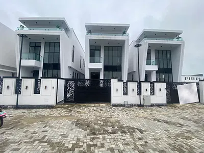 5 Bedroom Detached Duplex with BQ