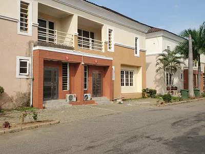 Tastefully Built 3 Bedroom Terraced Duplex with a BQ