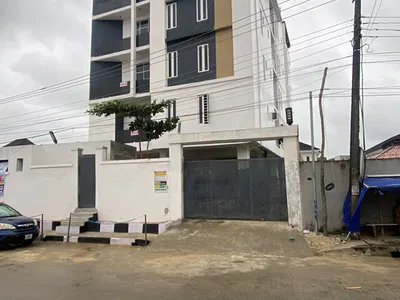 5 Bedroom Fully Detached with Swimming Pool