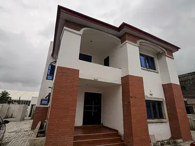 Newly Built 3 Bed Apartment