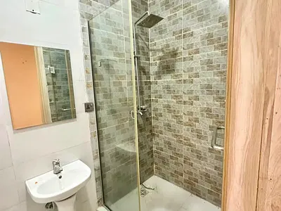 Luxury 1 Bedroom Mini Flat