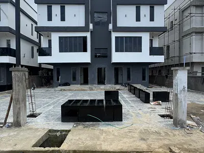 Luxurious 4 Bedroom Semi-Detached Duplex