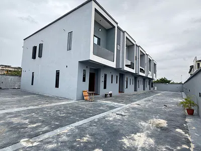 Luxury 4 Bedroom Terrace with BQ