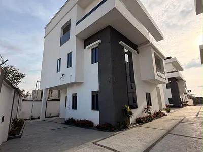 4-Bedroom Fully Detached Duplex