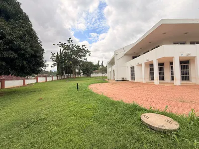 6 Bedroom Detached Duplex