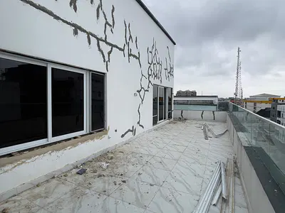 Massive 3 Bedroom Penthouse with BQ and Elevator