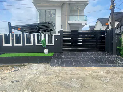 Fully Detached Duplex with Luxury Home Features, Profile Lightings