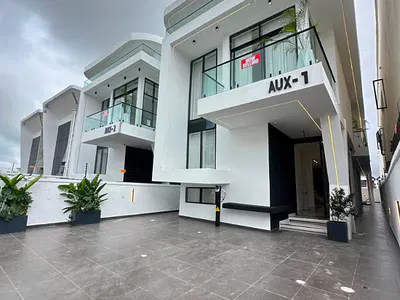 A Breath Taking 5 Bedroom Fully Detached Duplex with BQ