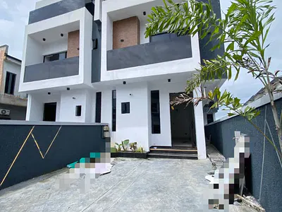 An Amazing 4 Bedroom Semi- Detached Duplex with Open Rooftop Terrace