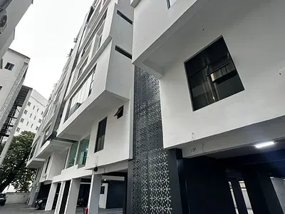 Spacious Well-Built 3-Bedroom Maisonette on the 4th Floor