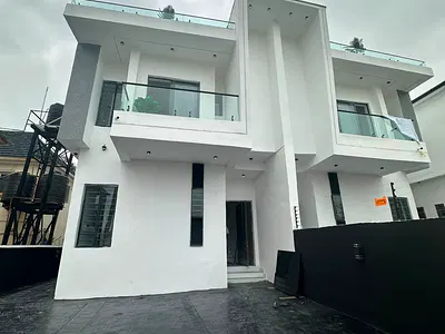 Lovely 4 Bedroom Semi Detached Duplex with BQ