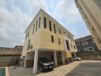 3 Bedroom Fully Serviced Maisonette Duplex