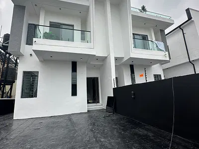 4 Bedroom Duplex with BQ