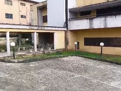 Demolishable Structure