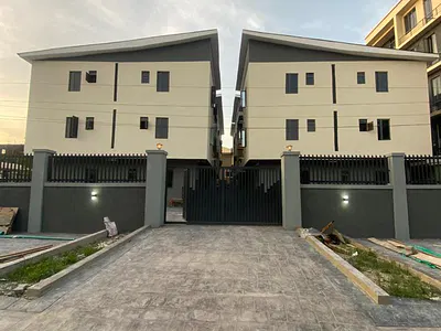 Luxury 4 Bedroom Home