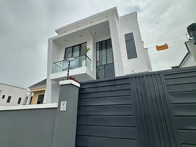 5 Bedroom Fully Detached Duplex with BQ