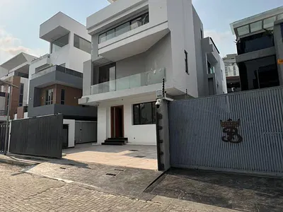 Brand New 5 Bedroom Fully Detached Duplex with BQ