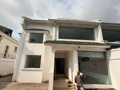 A 5 Bedroom Detached Commercial Building (Alone in Compound)