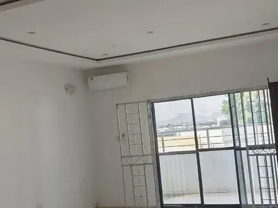 Spacious Ground Floor Office Space (120 SQM)