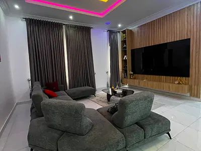 Luxury 4 Bedroom Terrace Duplex with Pool