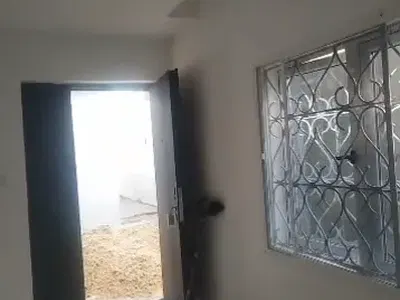 Newly Renovated 2 Bedroom Apartment