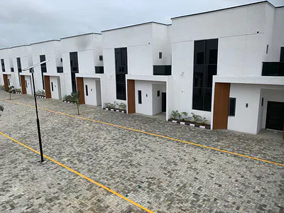 Luxury 3 Bedroom Terrace + BQ
