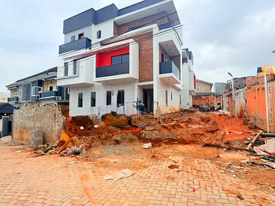 4 Bedroom Detached Duplex with BQ