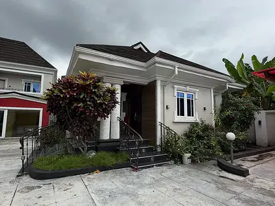Luxury 5 Bedroom Duplex with Swimming Pool