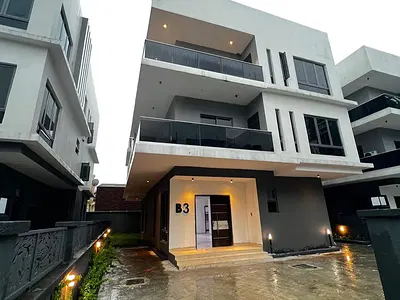 6-Bedroom Detached Duplex