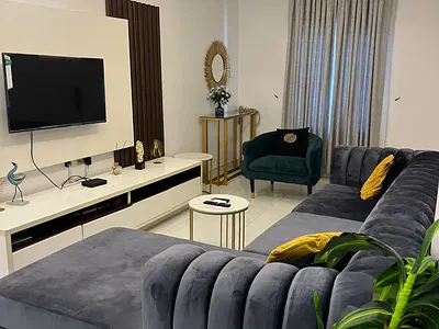Luxury 2 Bedroom Apartment with Swimming Pool