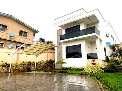 Fully Furnished 5 Bedrooms Detached Duplex