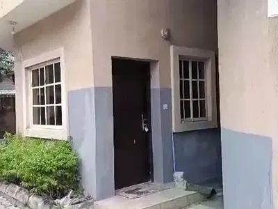 2 Bedroom Duplex