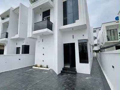 5 Bedroom Detached Duplex