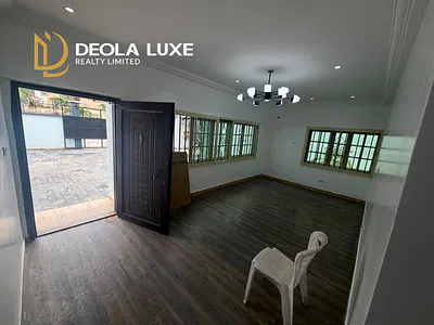 Just Out!! a Super Nice and Spacious 2 Bedrooms Apartment