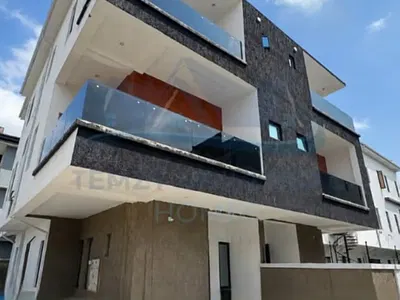 Fantastic Built 4 Bedroom Semi-Detached Duplex with BQ
