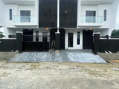 Semi Detached Duplex with Luxury Home Features, Stamped Compound