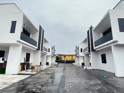 4 Bedroom Semi Detached + BQ