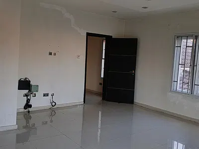 Well Fitted 4 Bed Terrace Duplex