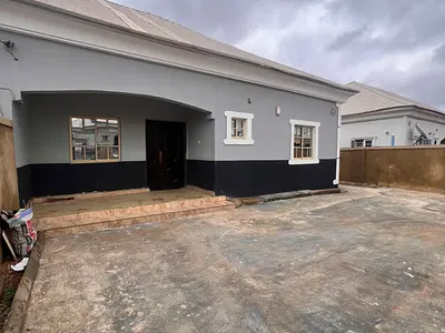 A Newly Spacious 2-Bedroom Semi-Detached Bungalow (Video Is Attached)