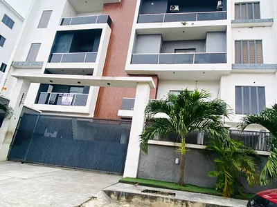Lovely 3 Bedroom Maisonette Apartment
