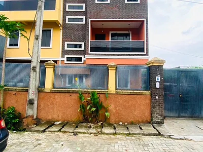 Well Fitted 5 Bed Duplex with 1BQ